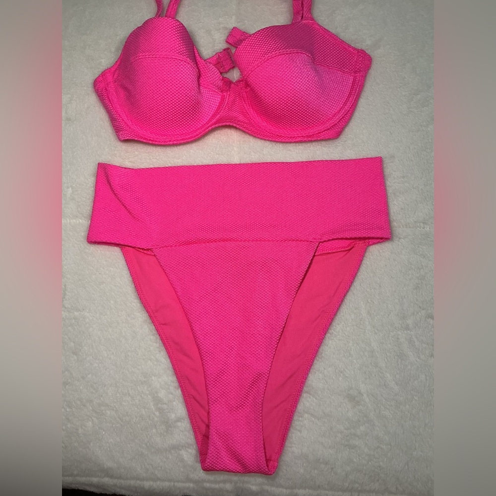 Vibrant Pink Bikini Set - Picture 2 of 6